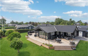 Beautiful Home In Juelsminde With Kitchen, Juelsminde